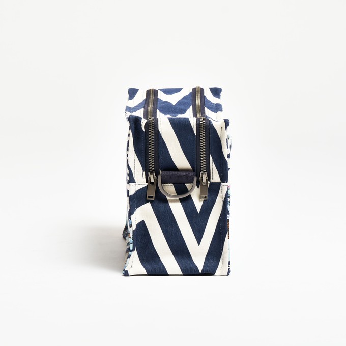 SbS Toiletry Bag L - The Wave from Souleway