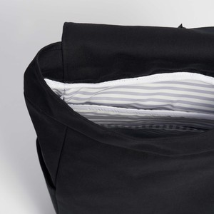 Classic Backpack L - Night Black from Souleway