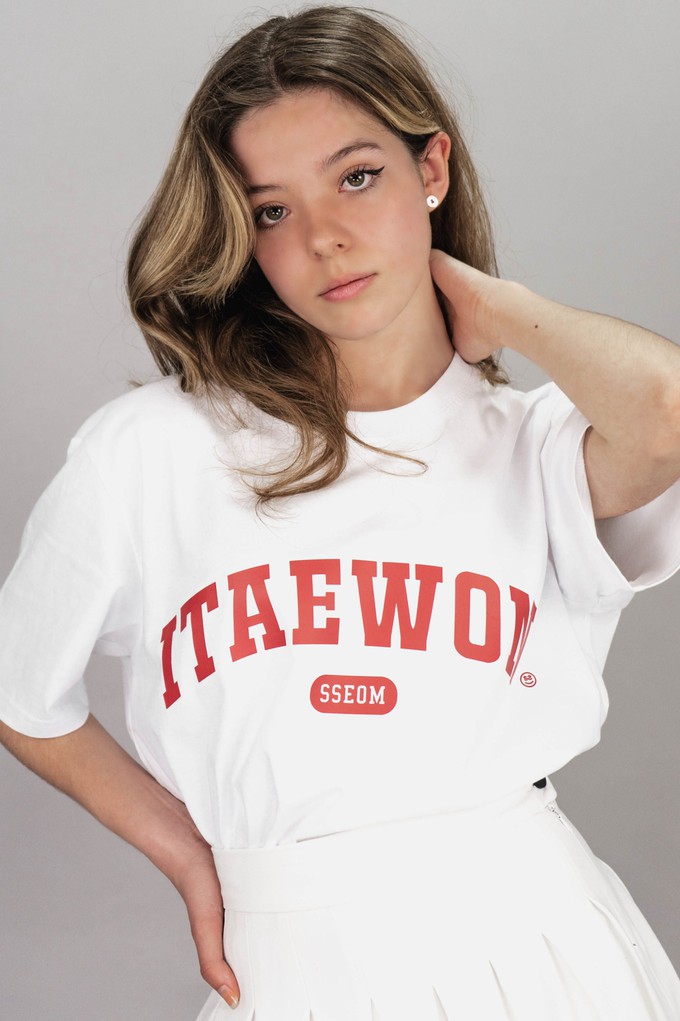 ITAEWON RED T-shirt from SSEOM BRAND