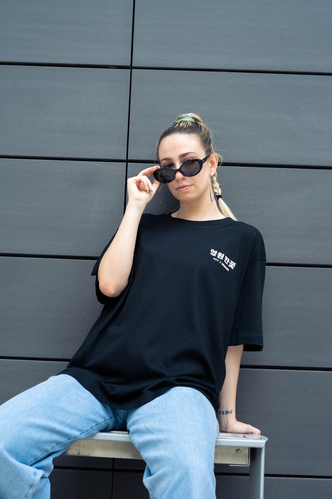 ETERNAL FLOWER BLACK TEE (EST X SSEOM) from SSEOM BRAND