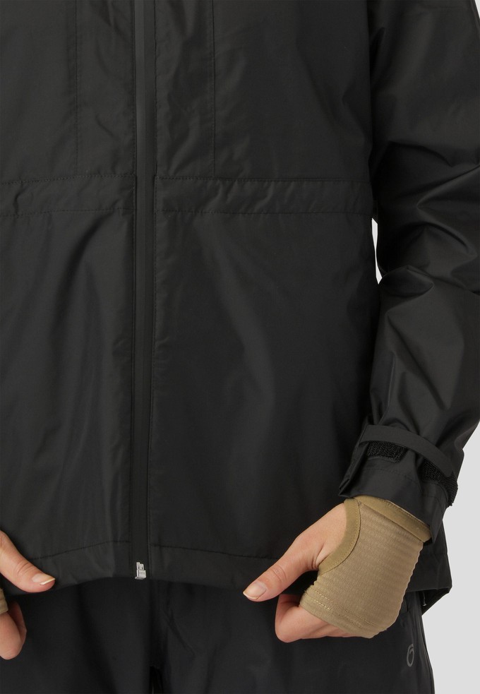 Fota Packable Jacket Black from Superstainable