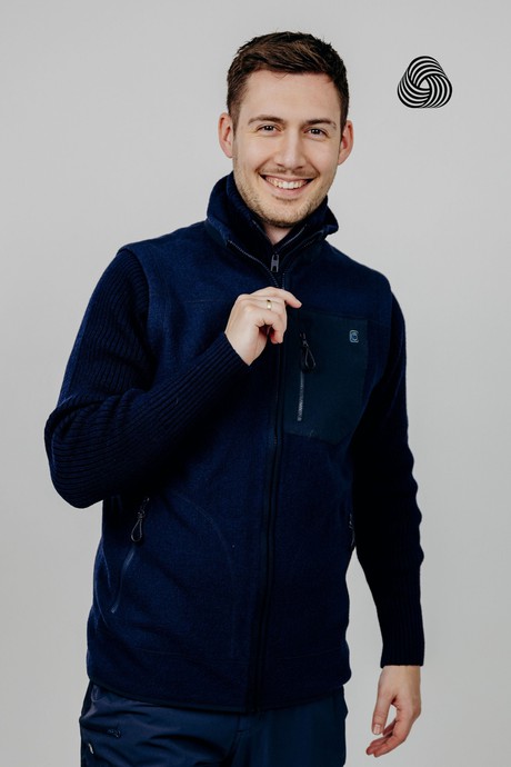 Fløyen 345 Wool Vest from Superstainable