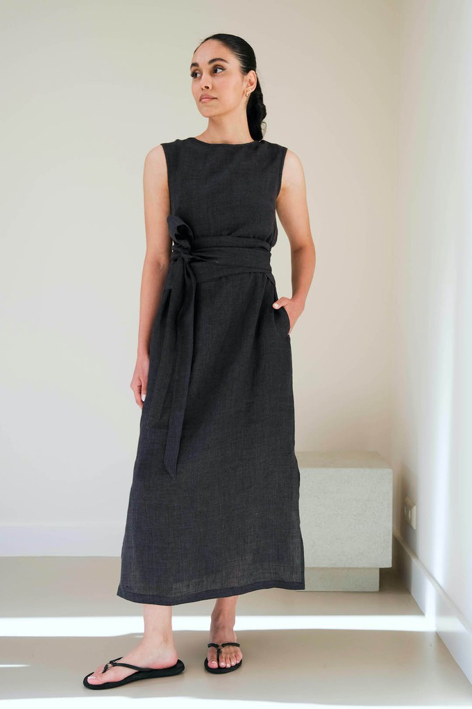 Alice Jurk | Duurzaam Linnen Zwart from Sûr Atelier