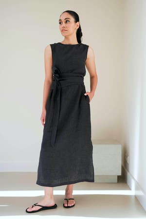 Alice Jurk | Duurzaam Linnen Zwart from Sûr Atelier