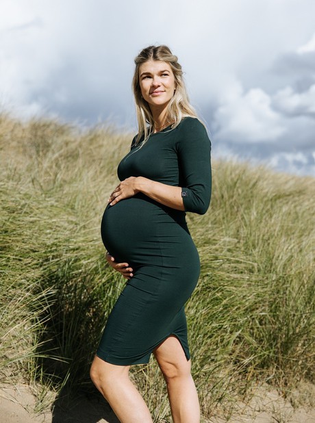 The perfect maternity dress from Swan and The People