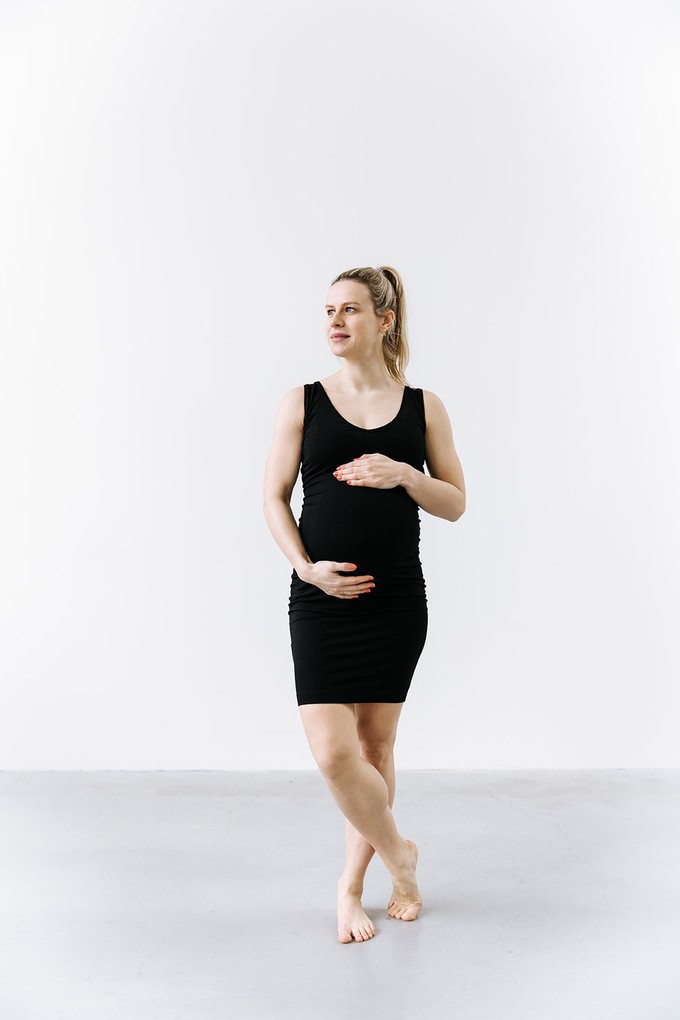 2-way maternity dress from Swan and The People