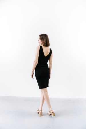 2-way maternity dress from Swan and The People