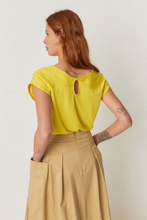 T-shirt Zur-4 Yellow from The Blind Spot
