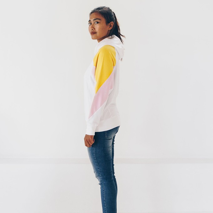 AMY - hoody white - made of organic cotton - white, pink, yellowº from The Driftwood Tales