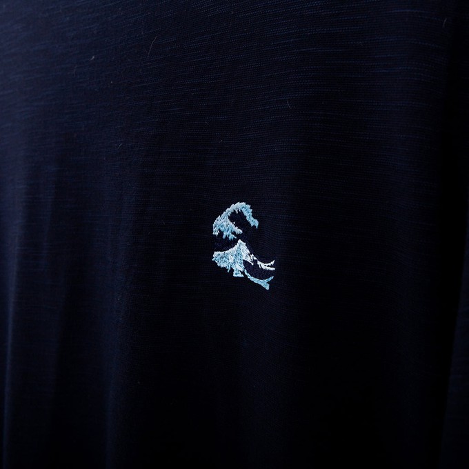 Long-sleeved T-shirt - recycled fabric - Japanese wave off Kanagawa - dark blue from The Driftwood Tales
