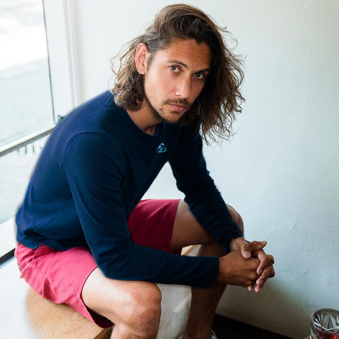 Long-sleeved T-shirt - recycled fabric - Japanese wave off Kanagawa - dark blue from The Driftwood Tales