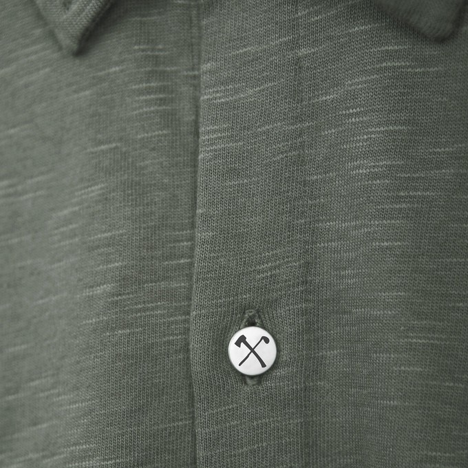 Shirt - Organic cotton - Army green - hidden button down from The Driftwood Tales