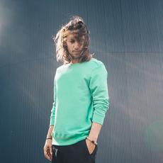 Sweatshirt - organic cotton - BASIC - light green or navy via The Driftwood Tales