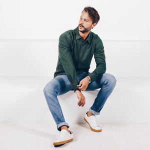 Shirt - Organic cotton - dark green from The Driftwood Tales