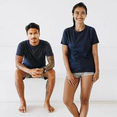T-shirt - unisex- organic cotton - navy via The Driftwood Tales