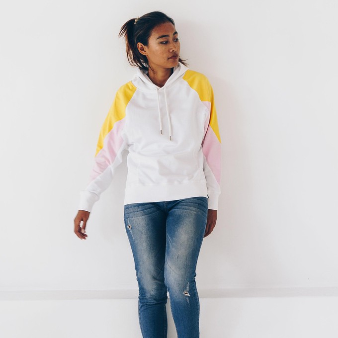 AMY - hoody white - made of organic cotton - white, pink, yellowº from The Driftwood Tales