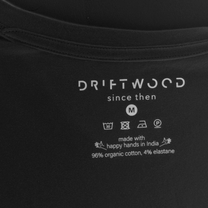 2 x T-shirt Basic - Organic cotton - black - V-neck from The Driftwood Tales