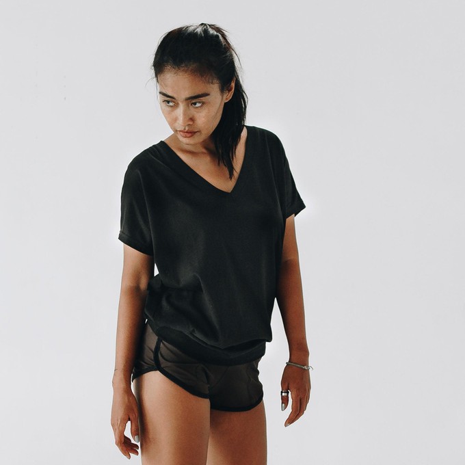 Butterfly T-shirt - organic cotton - black from The Driftwood Tales