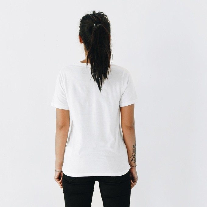 T-shirt - unisex - organic cotton - white from The Driftwood Tales