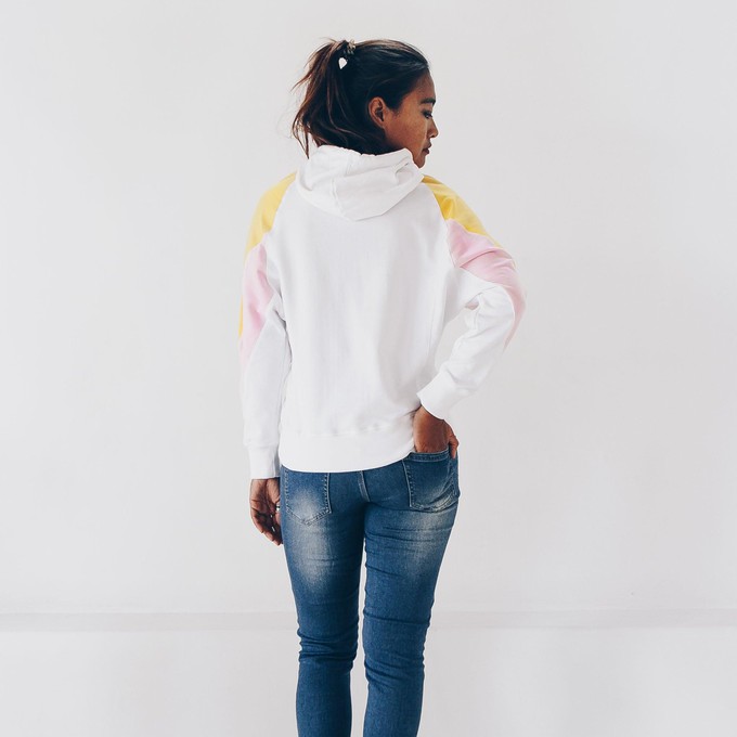 AMY - hoody white - made of organic cotton - white, pink, yellowº from The Driftwood Tales