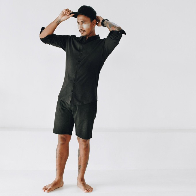 Shirt - Organic cotton - black from The Driftwood Tales