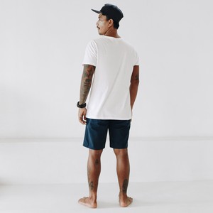 T-Shirt - Unisex - Bio-Baumwolle - weiß from The Driftwood Tales