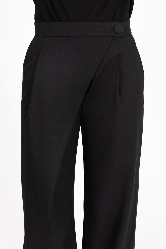 THE SERENA PANTS from THE LAUNCH