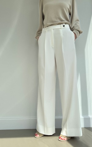 MEGGY PANTS from The Make