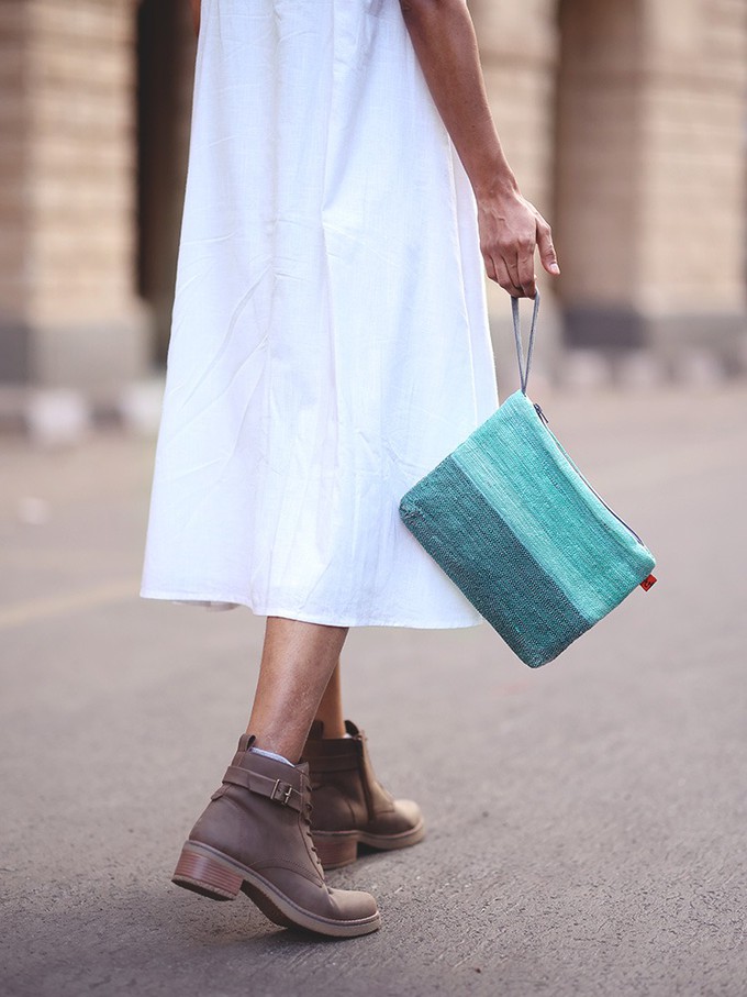 Wrist Purse – Spearmint from Théla