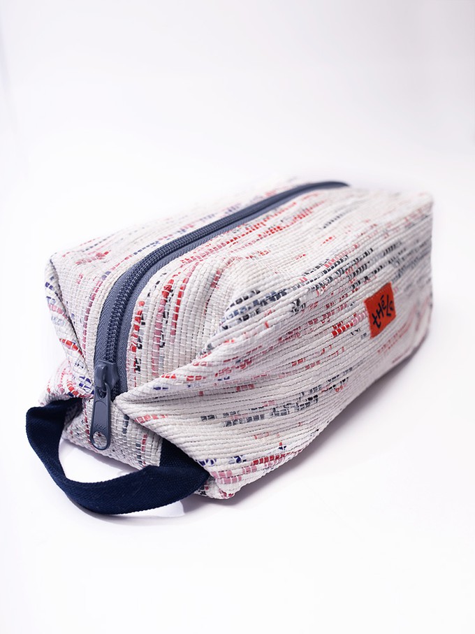 Pouch Potato – Newsprint from Théla