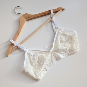 Leopard Print Mesh Soda Bralette (White) from TIZZ & TONIC
