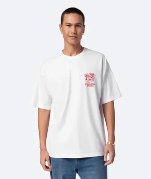 On Vacation Paradise Pizza T-Shirt Wit from UP TO DO GOOD