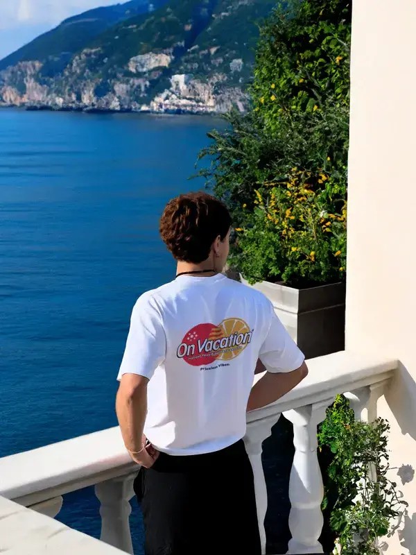 On Vacation Priceless Vibes T-Shirt Wit from UP TO DO GOOD