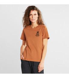 Dames T-shirt Mysen Good Coffee Rawhide Bruin from UP TO DO GOOD