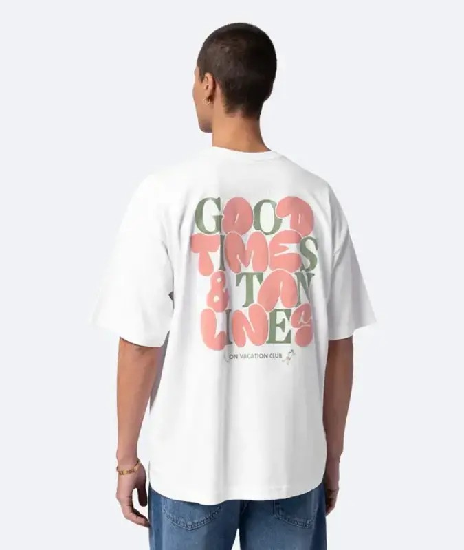 On Vacation Bubbly Good Times T-shirt Wit from UP TO DO GOOD