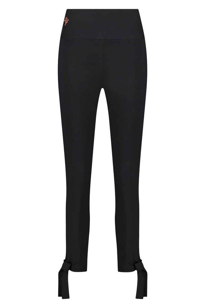 Svaha Yoga-Hose – Urban Black from Urban Goddess