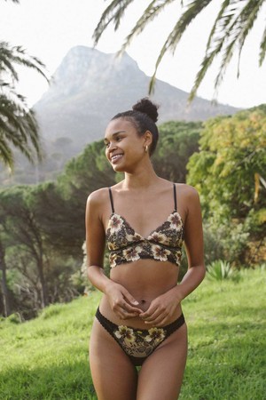 Bernie - Lace Longline Bralette from Urbankissed