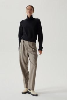 The Merino Wool Cropped High-neck - Black from Urbankissed