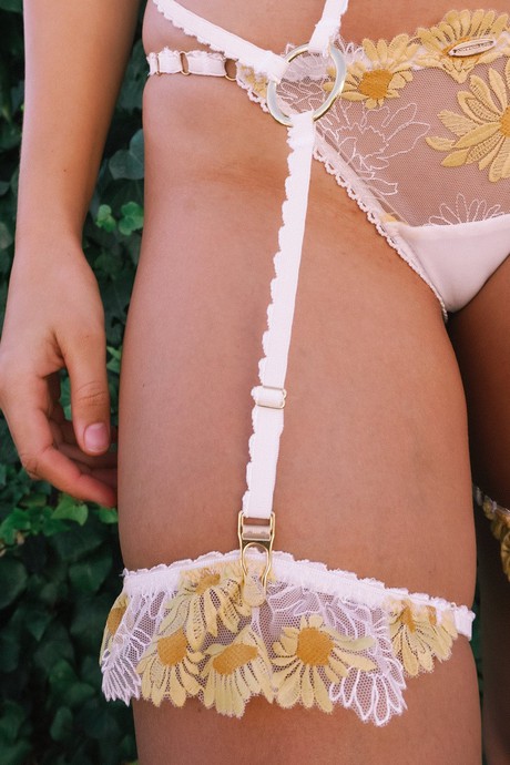 Zoey - Garters from Urbankissed