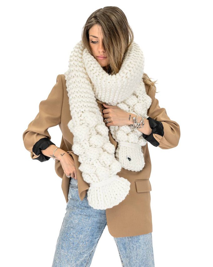 Bubble Ribbed Chunky Scarf - White from Urbankissed