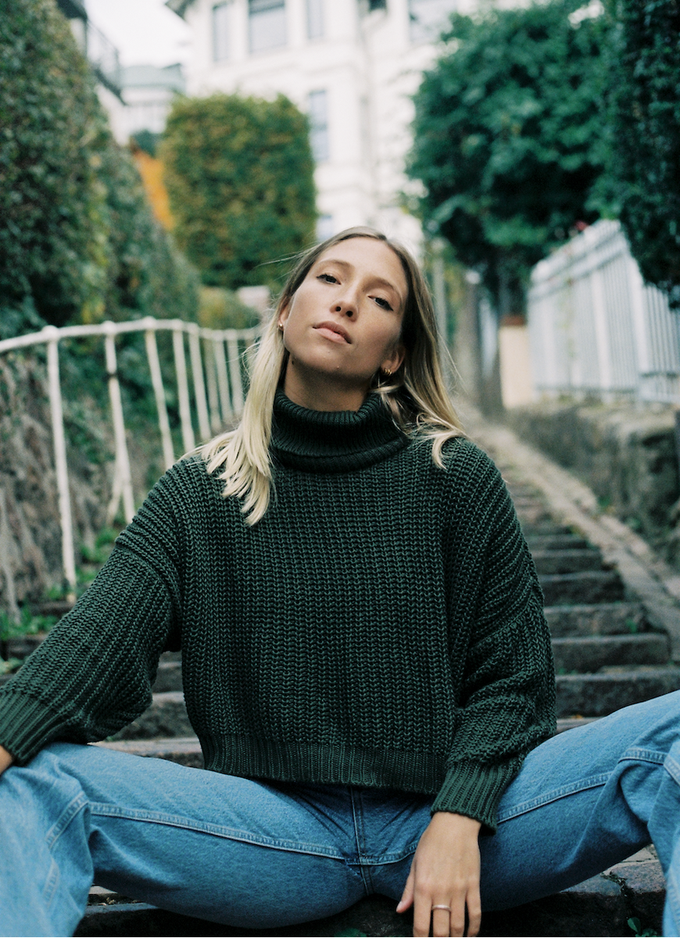 Penelope Turtleneck Knit Sweater Forest Green