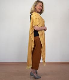 Soft yellow scarf made of cotton with silk via Via India