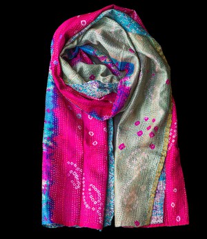 Kantha Sjaal zijde Groen Glanzend-Roze tweezijdig draagbaar from Via India