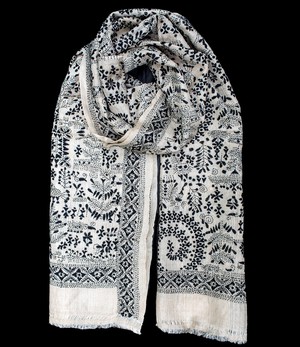 Nakshi Kantha sjaal Zwart Warli from Via India