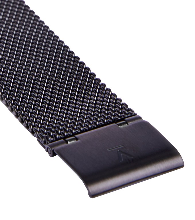 Black & Black with Black Watch | Aalto Mesh from Votch