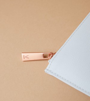 AppleSkin Light Grey & Rose Gold Card Holder | Classic Essentials from Votch