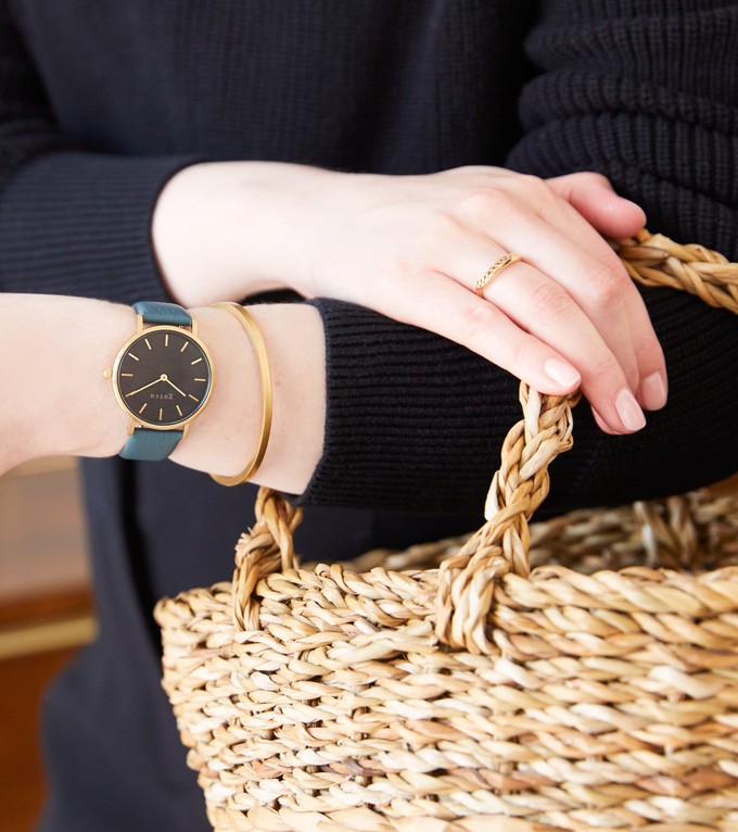 Gold & Juniper with Black Watch | Petite from Votch
