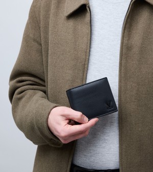 Reuben Vegan Bio-Based Bamboo Coin Wallet in Black from Votch