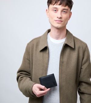 Reuben Vegan Bio-Based Bamboo Coin Wallet in Black from Votch