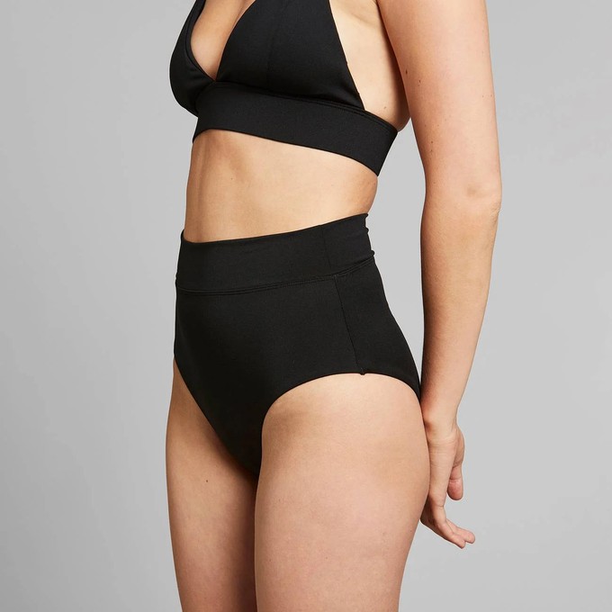 Bikini Broek Slite Black from WANDERWOOD